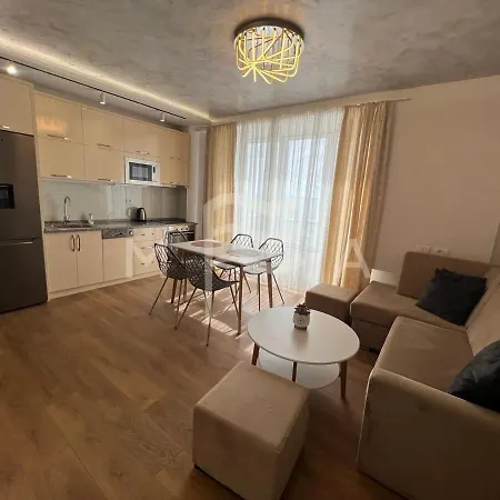 Апартаменты Yacht Club 573