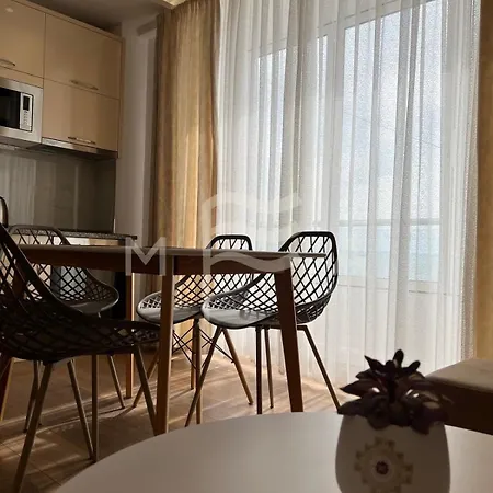 Апартаменты Yacht Club 573