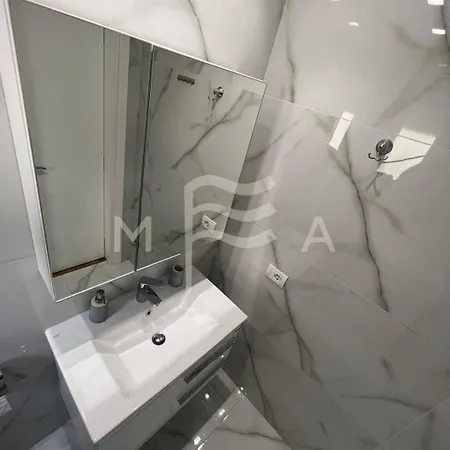 Апартаменты Yacht Club 573