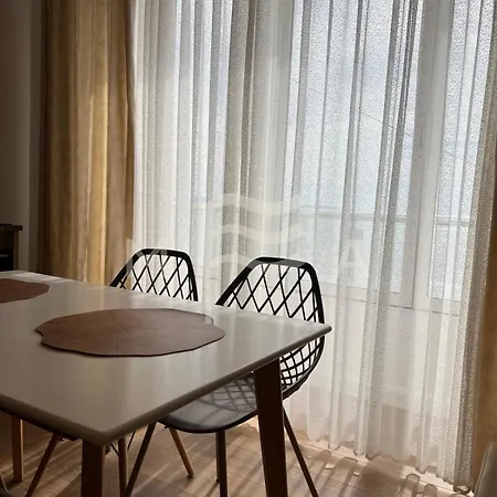 Yacht Club 573 Апартаменты *